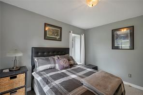 8930 McLarey Ave — listing photo 24 of 40