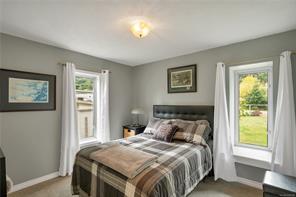 8930 McLarey Ave — listing photo 25 of 40