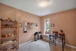8930 McLarey Ave — listing photo 26 of 40