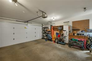 8930 McLarey Ave — listing photo 31 of 40