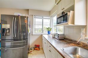 3827 14th Ave — listing photo 17 of 51