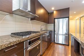 301-1400 Lynburne Pl — listing photo 14 of 25