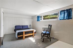 1258 Rockland Ave — listing photo 16 of 32