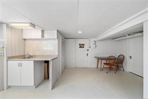 1258 Rockland Ave — listing photo 17 of 32