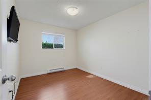 723 Miller Ave — listing photo 16 of 31