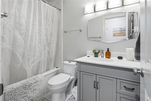6-1500 Glentana Rd — listing photo 18 of 28