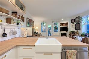 1-2116 Richmond Rd — listing photo 22 of 68