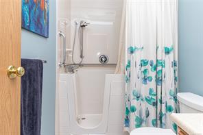4541 Elk Lake Dr — listing photo 33 of 47