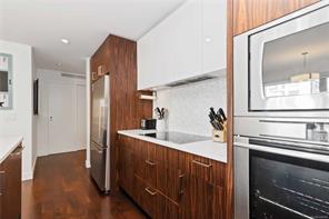 302-838 Broughton St — listing photo 14 of 37