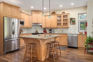 601 Meadow Dr — listing photo 35 of 46