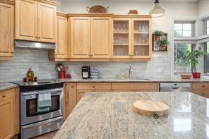 601 Meadow Dr — listing photo 36 of 46