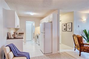 110-218 Bayview Ave — listing photo 15 of 17