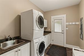 1090 Coldwater Rd — listing photo 68 of 99
