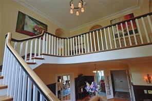 990 Terrace Ave — listing photo 30 of 60
