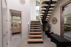 3931 Cadboro Bay Rd — listing photo 28 of 64