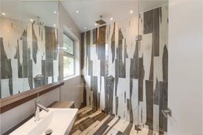 3931 Cadboro Bay Rd — listing photo 31 of 64