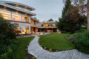 3931 Cadboro Bay Rd — listing photo 58 of 64