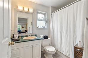 3938 Wilkinson Rd — listing photo 16 of 38