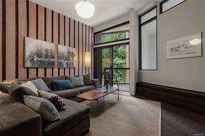 5748 West Saanich Rd — listing photo 26 of 55