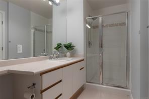 280-188 Douglas St — listing photo 19 of 44