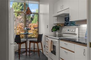 280-188 Douglas St — listing photo 25 of 44