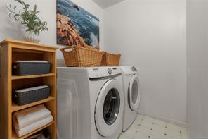280-188 Douglas St — listing photo 30 of 44