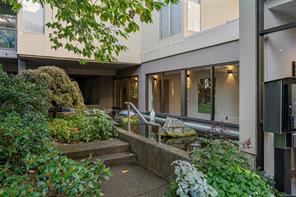 280-188 Douglas St — listing photo 36 of 44
