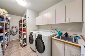 108-6880 Wallace Dr — listing photo 29 of 43