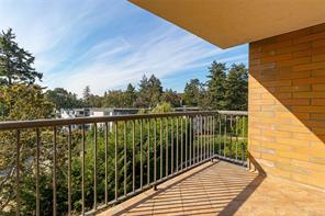 404-4030 Quadra St — listing photo 18 of 24