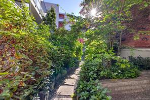 207-601 Herald St — listing photo 27 of 33