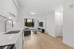 101-751 Fairfield Rd — listing photo 16 of 30
