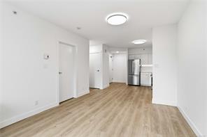101-751 Fairfield Rd — listing photo 23 of 30