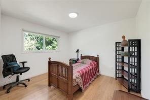 1215 Cloake Hill Rd — listing photo 23 of 44