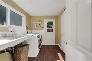 1215 Cloake Hill Rd — listing photo 34 of 44