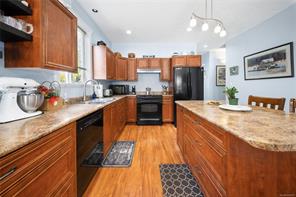 13-6078 Truesdale St — listing photo 14 of 42