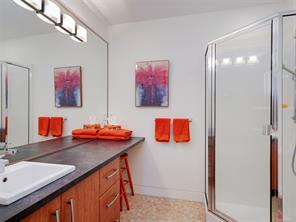 1047 San Marino Cres — listing photo 17 of 47