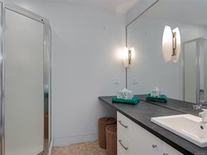1047 San Marino Cres — listing photo 19 of 47