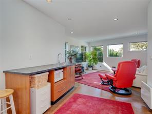 1047 San Marino Cres — listing photo 20 of 47