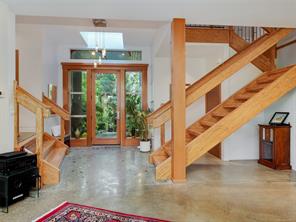 1047 San Marino Cres — listing photo 21 of 47