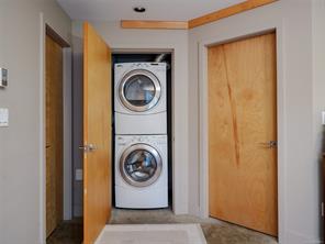 1047 San Marino Cres — listing photo 28 of 47