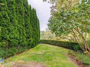 1047 San Marino Cres — listing photo 32 of 47