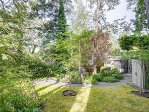 1047 San Marino Cres — listing photo 35 of 47