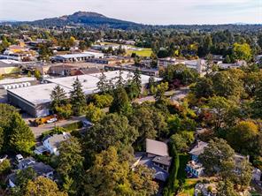 1047 San Marino Cres — listing photo 42 of 47