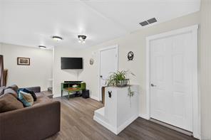 138 Woodland Dr — listing photo 19 of 37