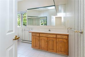 1475 McTavish Rd — listing photo 23 of 59