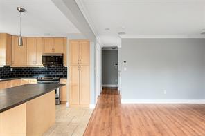 670 Polyanthus Cres — listing photo 23 of 61