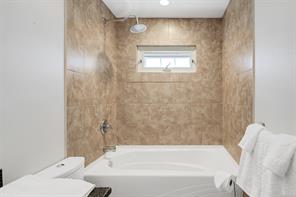 670 Polyanthus Cres — listing photo 37 of 61
