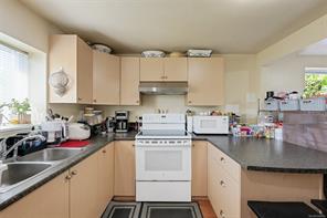 670 Polyanthus Cres — listing photo 58 of 61