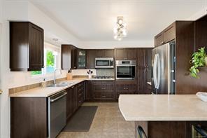 2280 Aldeane Ave — listing photo 15 of 77
