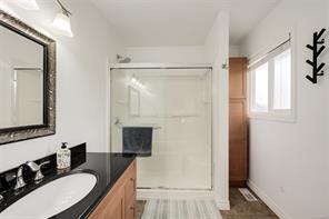 2280 Aldeane Ave — listing photo 32 of 77